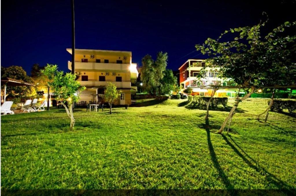 Aristidis Garden Aparthotel Parga Buitenkant foto